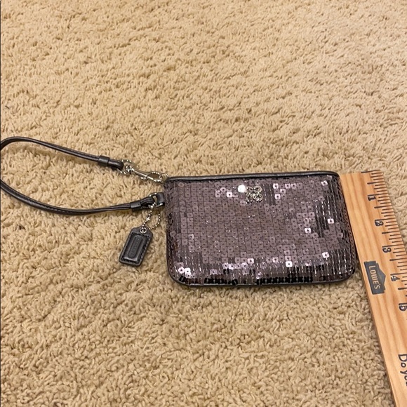 Coach Pewter/gunmetal sequined wristlet - Picture 5 of 12